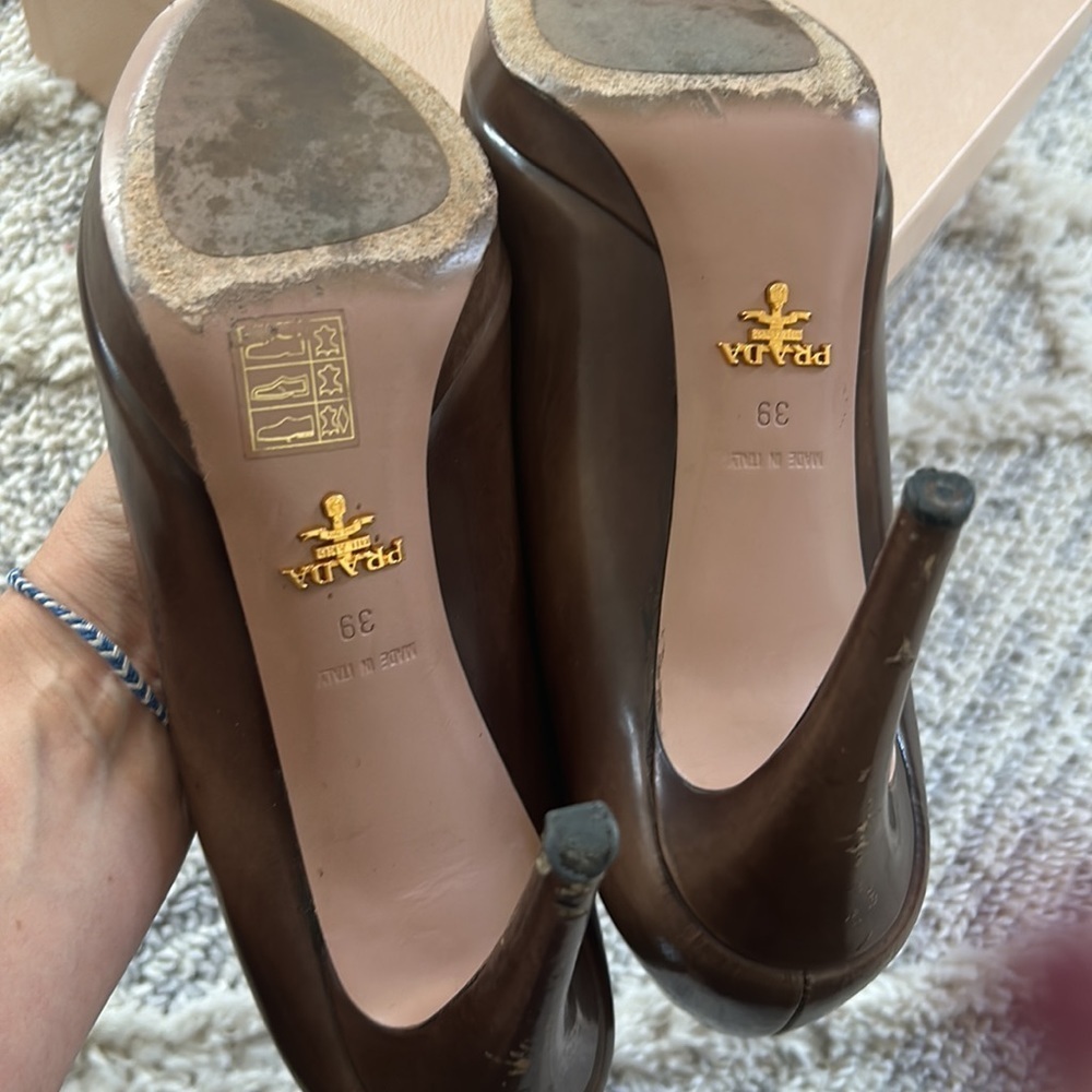 Prada brown pumps - Picture 4 of 7